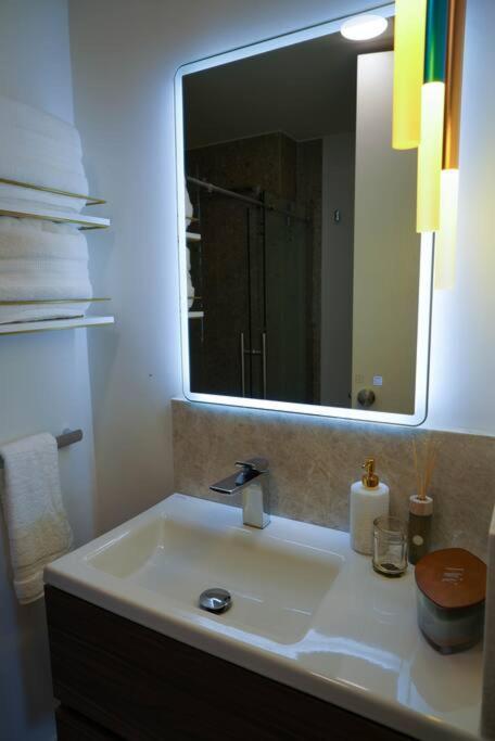 Hotel Suite Luxe Sunset Tijuana Exterior photo